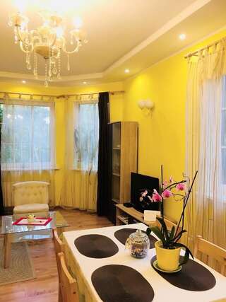 Апартаменты Relax boutique house 2,8 km to old town plus free parking Рига-4